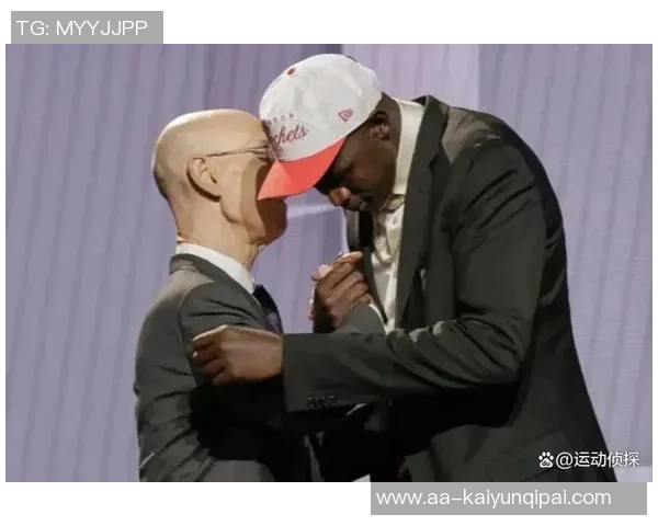 太阳主帅称赞马卢阿奇表现出色反应令人满意展现自信与进步