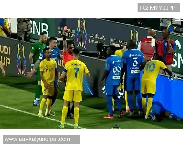 C罗对新月投入不满的背后真相揭示与胜利的差距分析 C罗对新月投入不满的背后真相揭示与胜利的差距分析